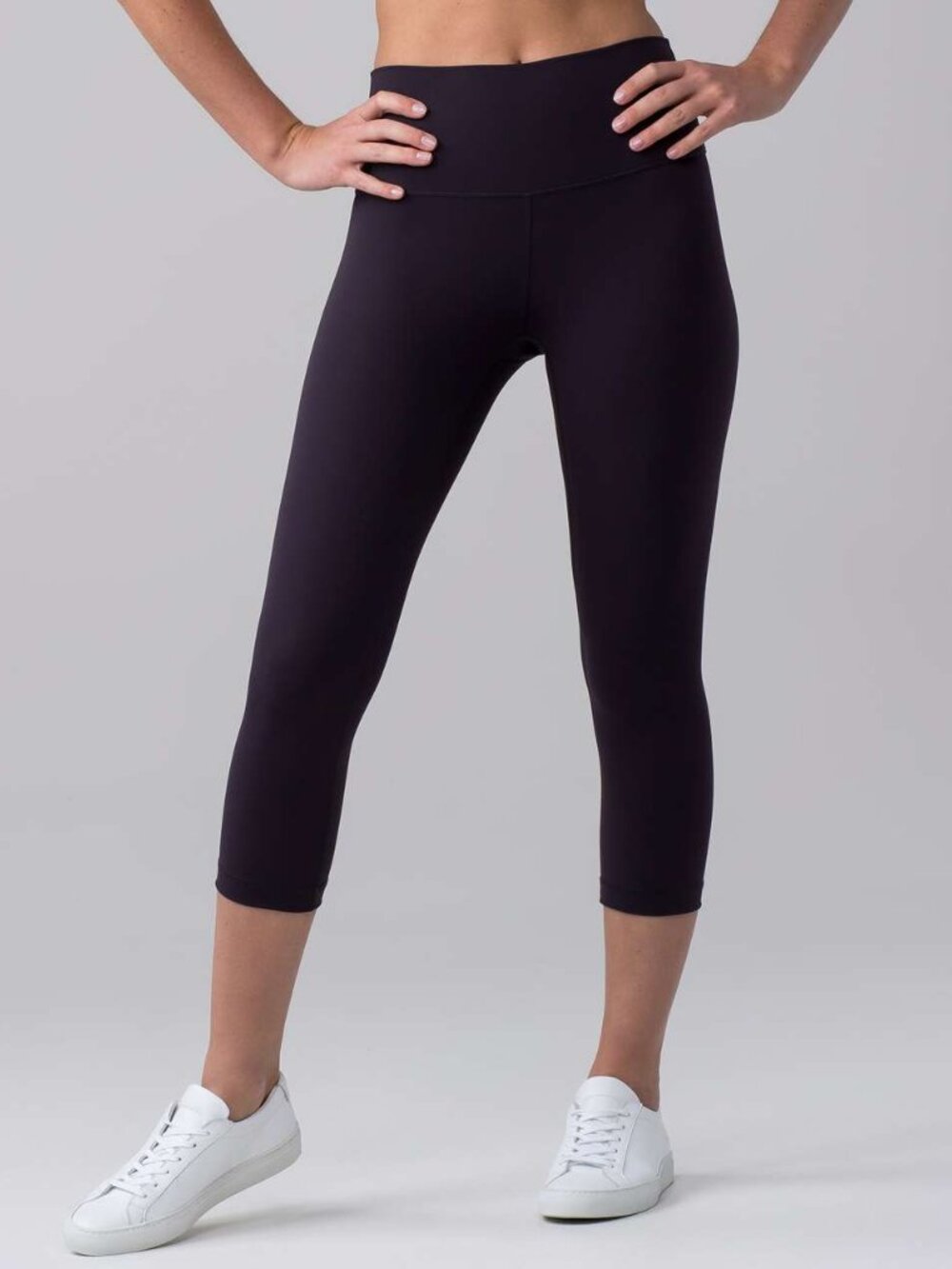 Lululemon - Wunder Under HR Crop 21" Luon - Size 6 - Boysenberry Purple - VGUC